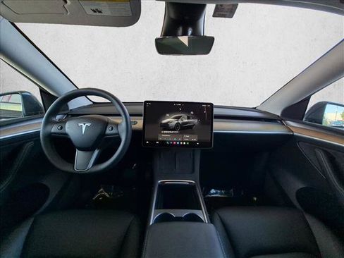 Used 2023 Tesla Model Y Long Range AWD/4WD image 18