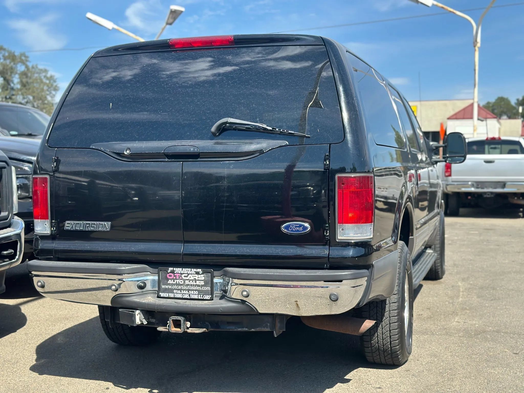 Used 2001 Ford Excursion XLT AWD/4WD image 6