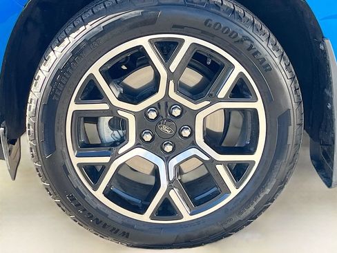 Used 2025 Ford Maverick Lariat AWD/4WD image 32