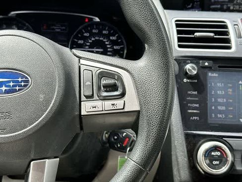 Used 2017 Subaru Forester 2.5i Premium AWD/4WD image 10