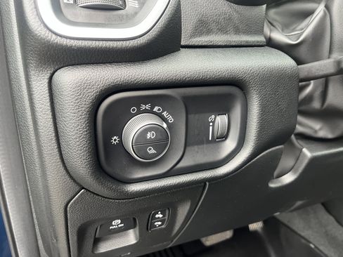 Used 2022 RAM 1500 Lone Star AWD/4WD image 18