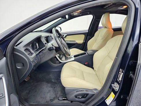 Used 2016 Volvo S60 T5 Premier w/ Convenience Package image 17