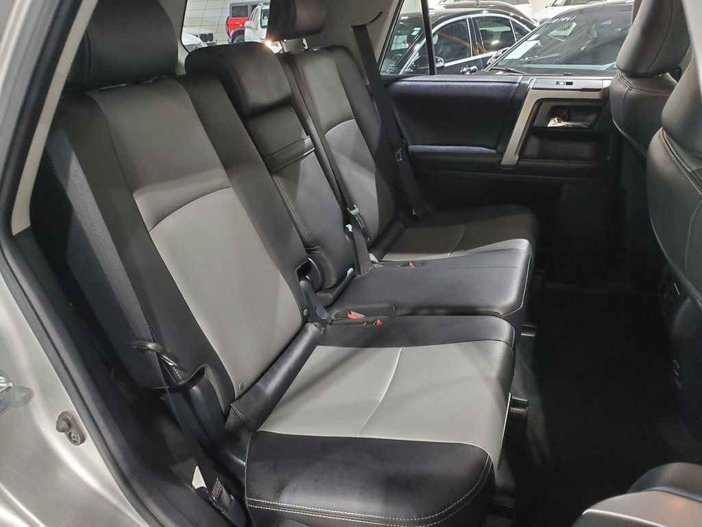 Used 2019 Toyota 4Runner SR5 Premium RWD image 19