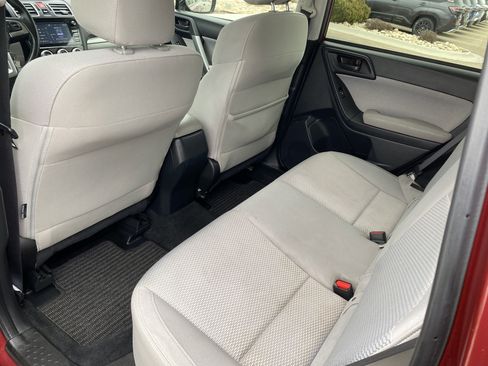 Used 2017 Subaru Forester 2.5i Premium w/ All-Weather Package image 19