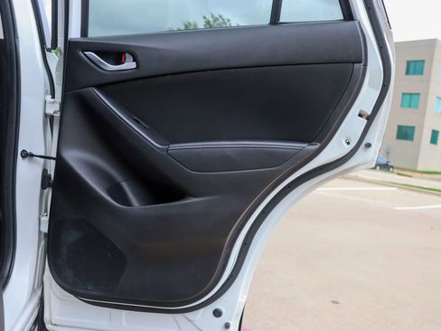 Used 2016 MAZDA CX-5 Touring FWD image 10