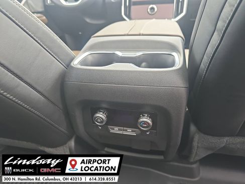 New 2026 GMC Acadia Denali Ultimate w/ LPO, Floor Liner Package AWD/4WD image 23