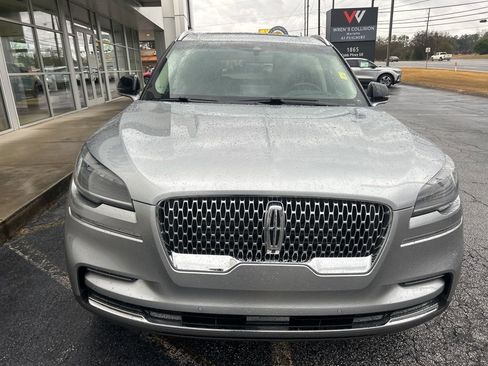Used 2023 Lincoln Aviator Reserve w/ Equipment Group 201A image 9