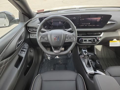 New 2026 Buick Envista Sport Touring w/ Studio Series image 19