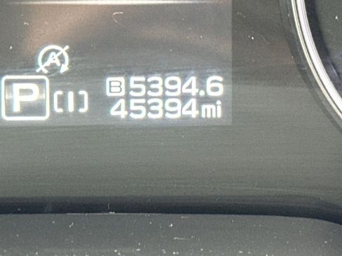 Used 2024 Subaru Crosstrek 2.0i Premium image 38