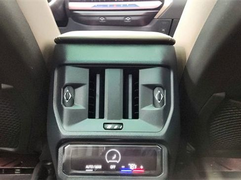 Used 2025 BMW X3 xDrive30i w/ Premium Package image 50