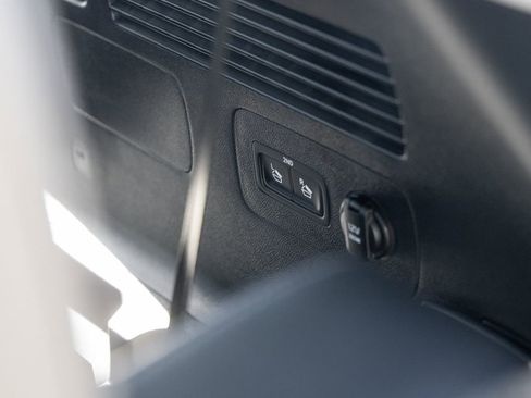 Used 2023 Kia Sorento SX Prestige image 21