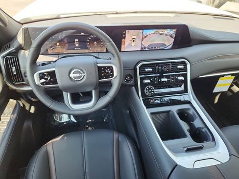 New 2025 Nissan Armada SL w/ Captain's Chari Seat Package image 9