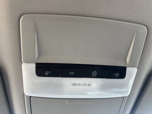 Used 2025 Nissan Altima 2.5 SR FWD image 16