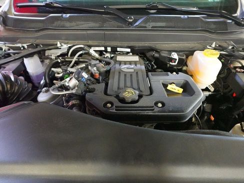 New 2026 RAM 5500 Tradesman AWD/4WD image 30