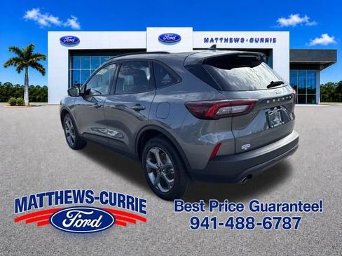 Used 2025 Ford Escape ST-Line AWD/4WD image 6
