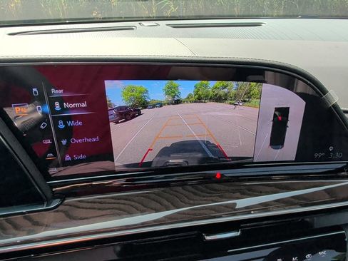 Used 2024 Cadillac Escalade Sport Platinum w/ LPO, ONYX Package AWD/4WD image 20