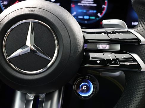 Used 2022 Mercedes-Benz AMG GT 53 image 27