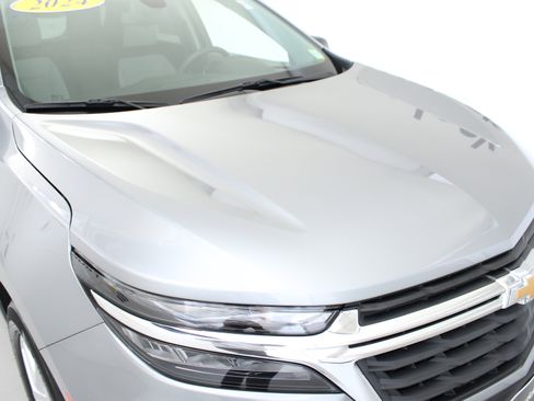 Used 2024 Chevrolet Equinox LS w/ LS Convenience Package FWD image 11