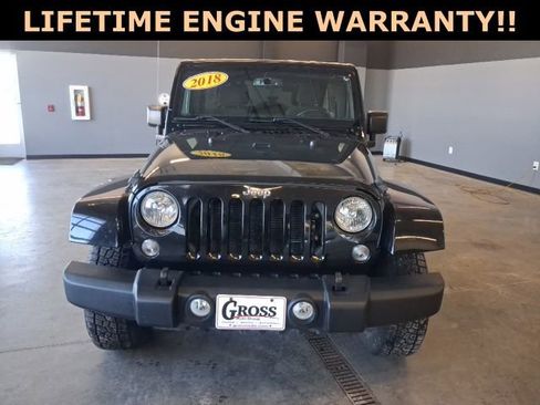 Used 2018 Jeep Wrangler Unlimited Sahara image 3