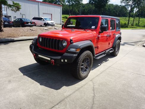 Used 2025 Jeep Wrangler Unlimited Sport AWD/4WD image 22