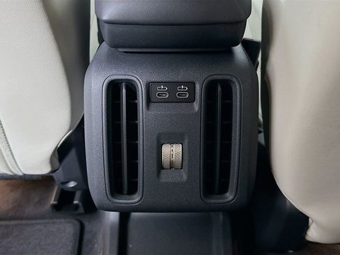 New 2025 MINI Cooper Countryman SE image 18