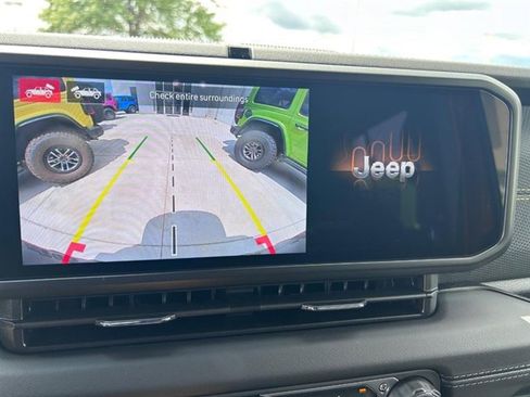 New 2025 Jeep Wrangler Unlimited Rubicon 392 image 21