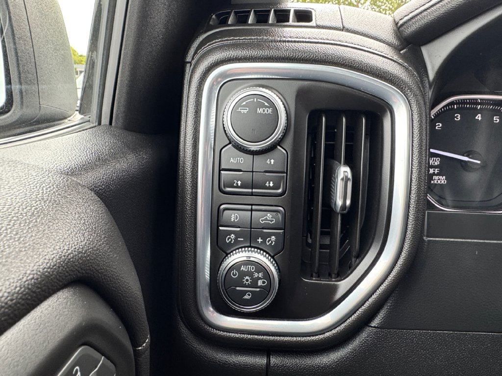 Used 2021 GMC Sierra 1500 SLT w/ SLT Premium Package AWD/4WD image 27