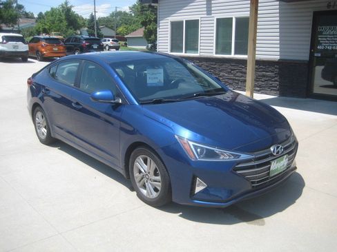 Used 2020 Hyundai Elantra Value Edition FWD image 2