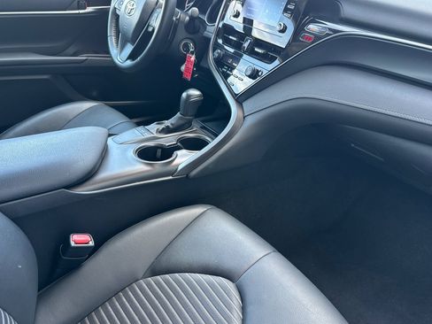 Used 2024 Toyota Camry SE FWD image 31