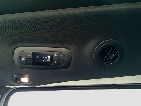 New 2026 Chrysler Pacifica Limited w/ S Appearance Package image 34