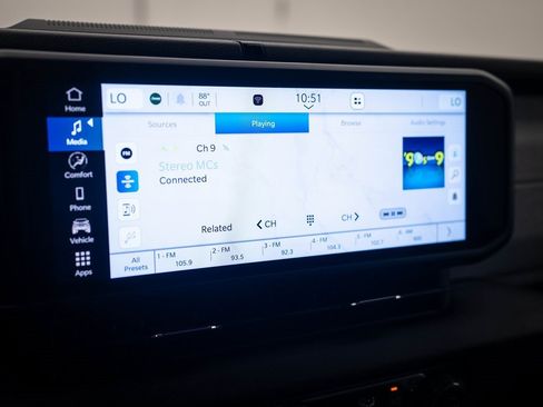 Used 2024 Jeep Wrangler Unlimited image 29