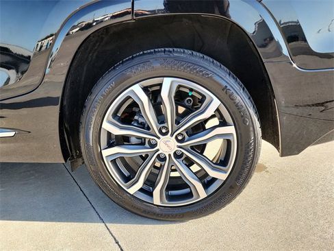 Used 2020 GMC Terrain Denali w/ Denali Premium Package image 27