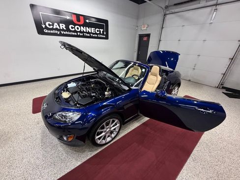 Used 2011 MAZDA MX-5 Miata Grand Touring RWD image 51
