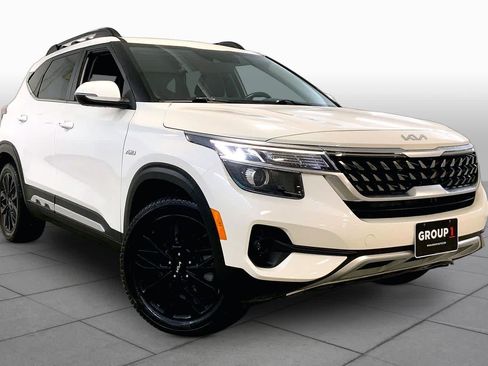Used 2023 Kia Seltos Nightfall Edition AWD/4WD image 2