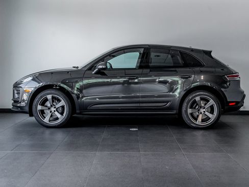 New 2025 Porsche Macan image 2