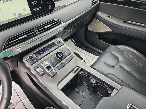 Used 2021 Hyundai Palisade Limited FWD image 25