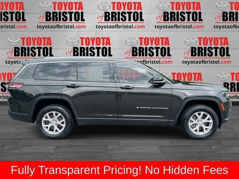 Used 2022 Jeep Grand Cherokee L Limited AWD/4WD image 2