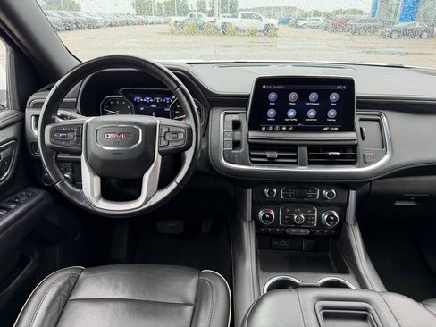 Used 2021 GMC Yukon XL SLT AWD/4WD image 30
