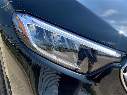 New 2025 Mercedes-Benz GLC 350e GLC 350e image 20