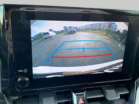 Used 2025 Toyota Corolla LE FWD image 27