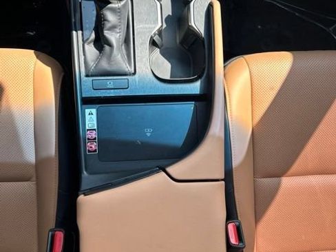 Certified 2023 Lexus ES 250 w/ Premium Package AWD/4WD image 25