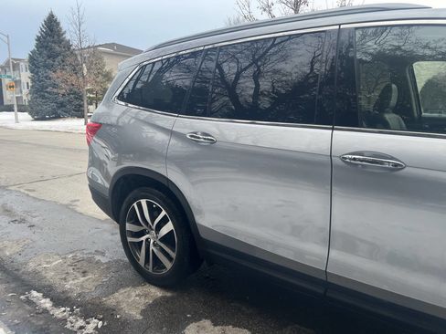 Used 2017 Honda Pilot Touring image 7