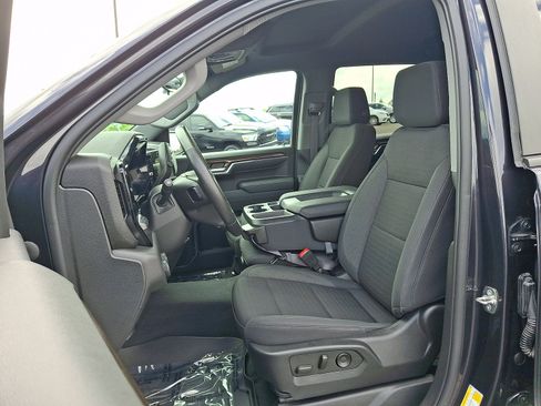 Used 2022 Chevrolet Silverado 1500 LT AWD/4WD image 13