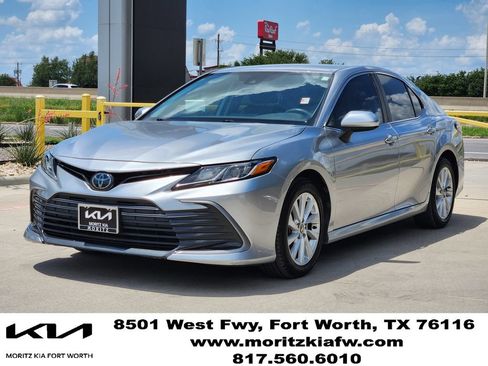 Used 2023 Toyota Camry LE FWD image 3