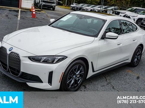 Used 2025 BMW i4 eDrive40 image 16