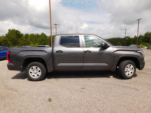 Used 2022 Toyota Tundra SR w/ SR Tow Package RWD image 5