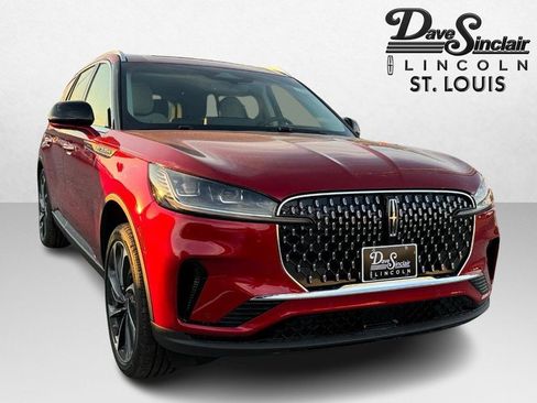 Certified 2025 Lincoln Aviator Reserve w/ Equipment Group 201A AWD/4WD image 3