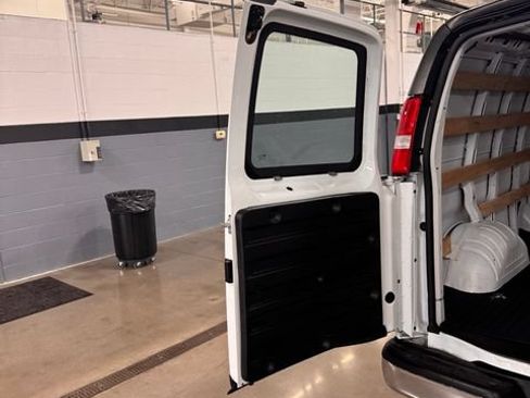 Used 2025 GMC Savana 2500 w/ Driver Convenience Package RWD image 25