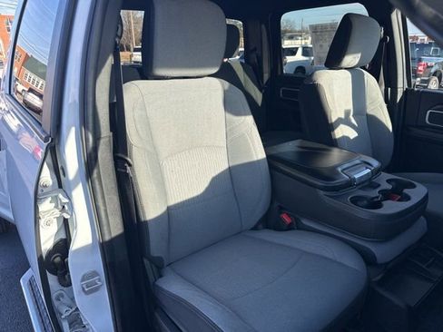 Used 2024 RAM 3500 Big Horn image 23