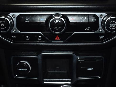 Used 2023 Jeep Wrangler Sport image 16